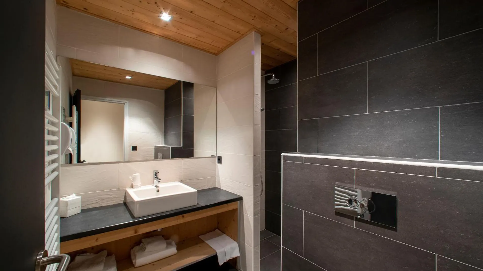 Chalet Les Rhodos Cordon France
